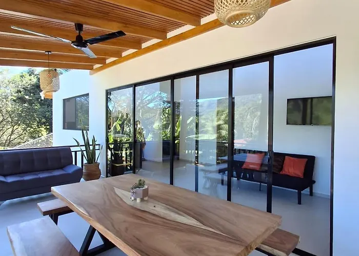 Casa Manzu Nosara